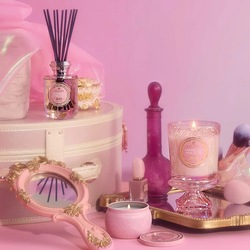 Duftlys - Perfectly Pink Yuzu 241g, 60t ikke relevant - Voluspa