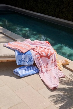 Long island beaches-strandhåndkle I bomullsvelour 100x180cm Rosa/Korall - Lexington
